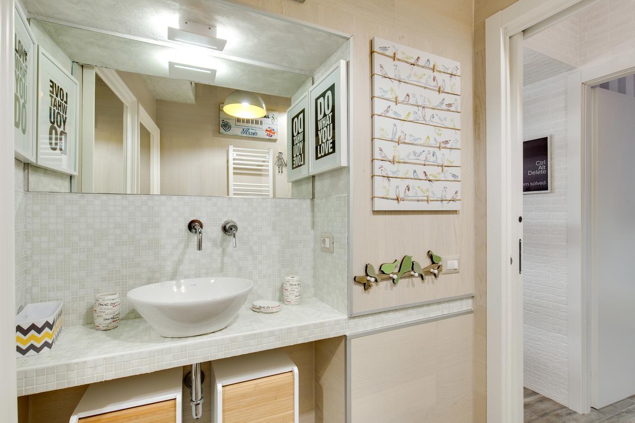 Rome As You Feel - Design Apartment At Colosseum Екстер'єр фото